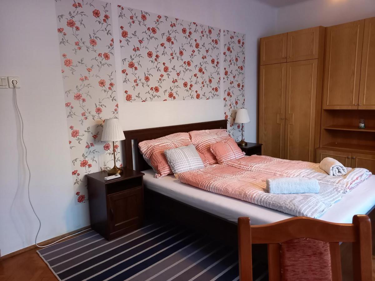 Clara Apartman Keszthely Esterno foto