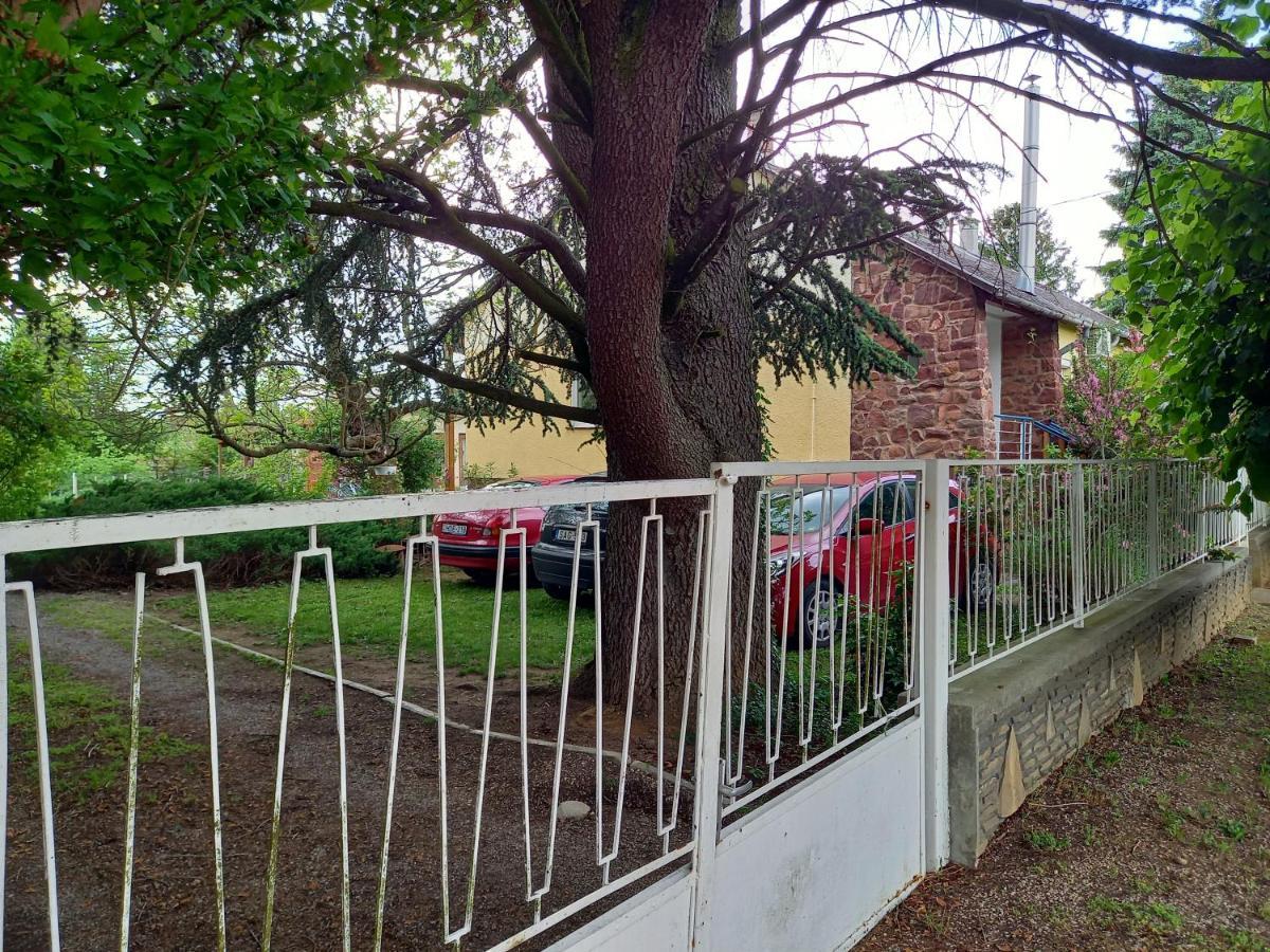 Clara Apartman Keszthely Esterno foto