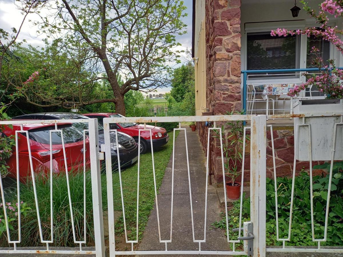 Clara Apartman Keszthely Esterno foto