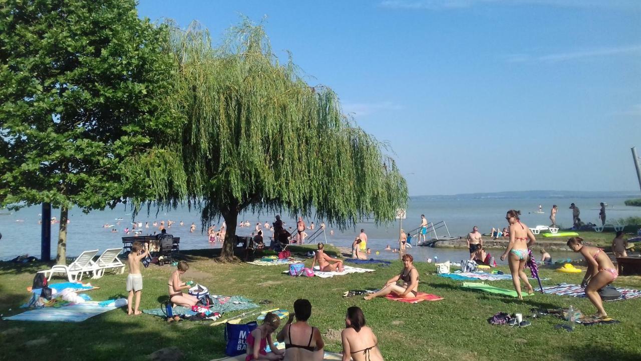 Clara Apartman Keszthely Esterno foto