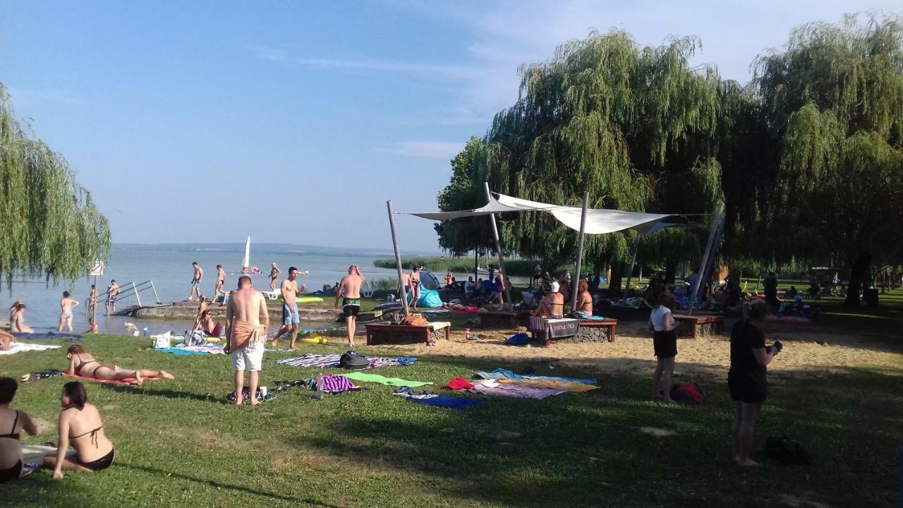 Clara Apartman Keszthely Esterno foto